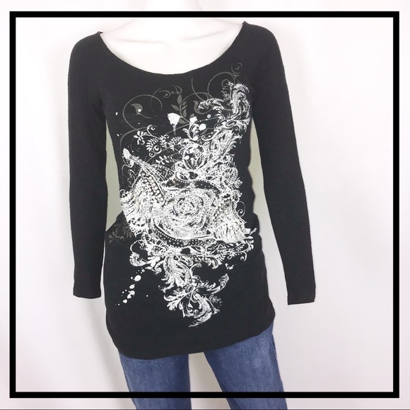 Beautiful Black Shirt with Glamorous Silver Design - Picture 2 of 6